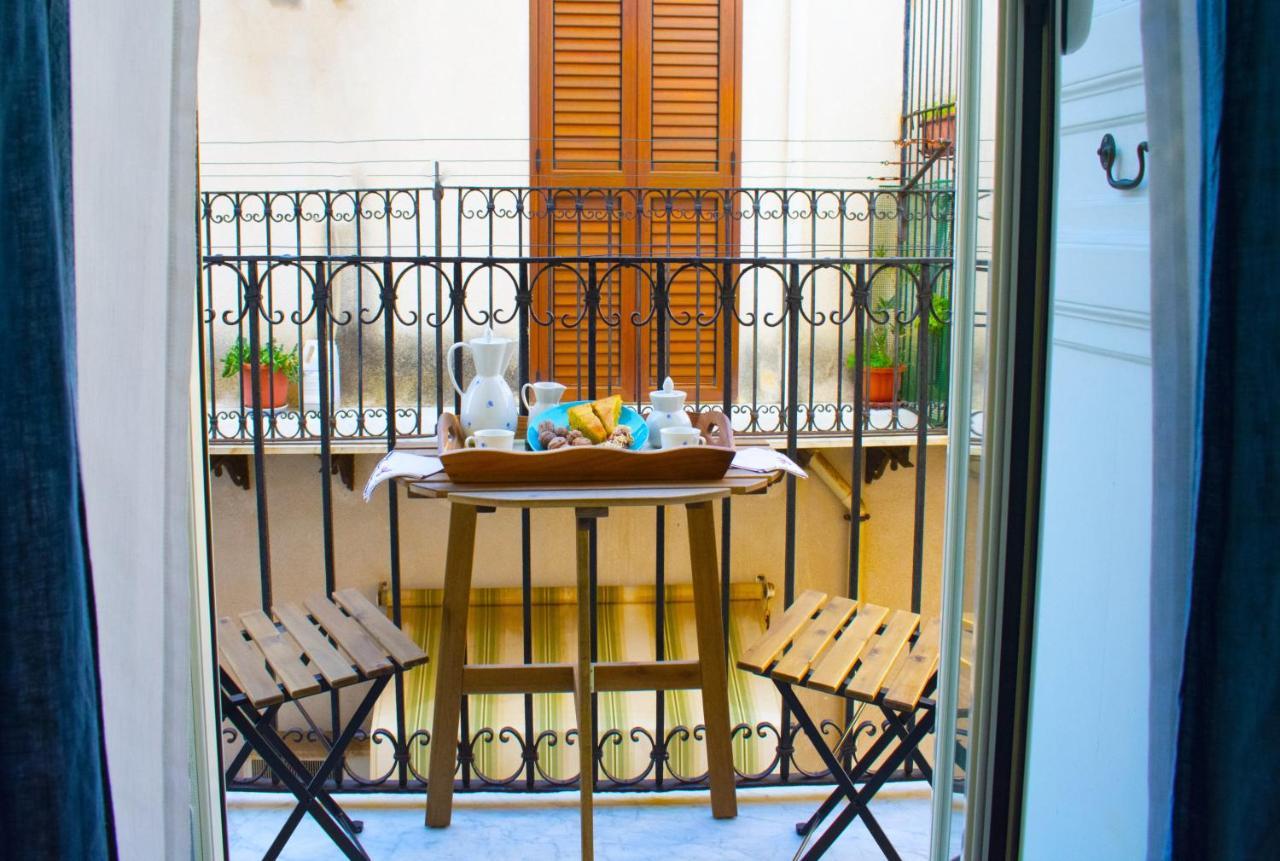 Porto Salvo Apartments - By Vacation Service チェファル エクステリア 写真
