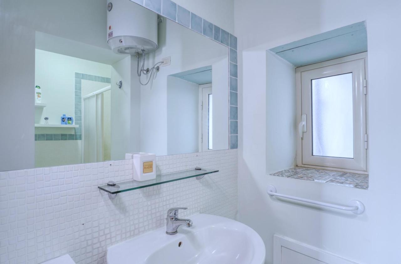 Porto Salvo Apartments - By Vacation Service チェファル エクステリア 写真