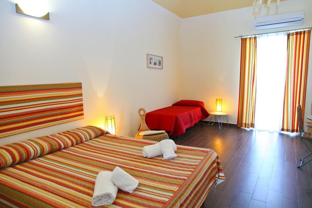 Porto Salvo Apartments - By Vacation Service チェファル エクステリア 写真